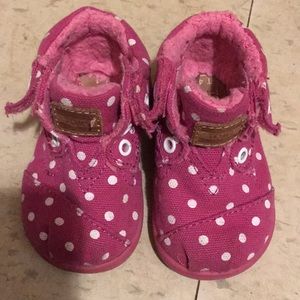 Toms hightop faux sherpa shoes